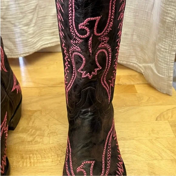 Old Gringo Black and Pink Phoenix boots-GORGEOUS
